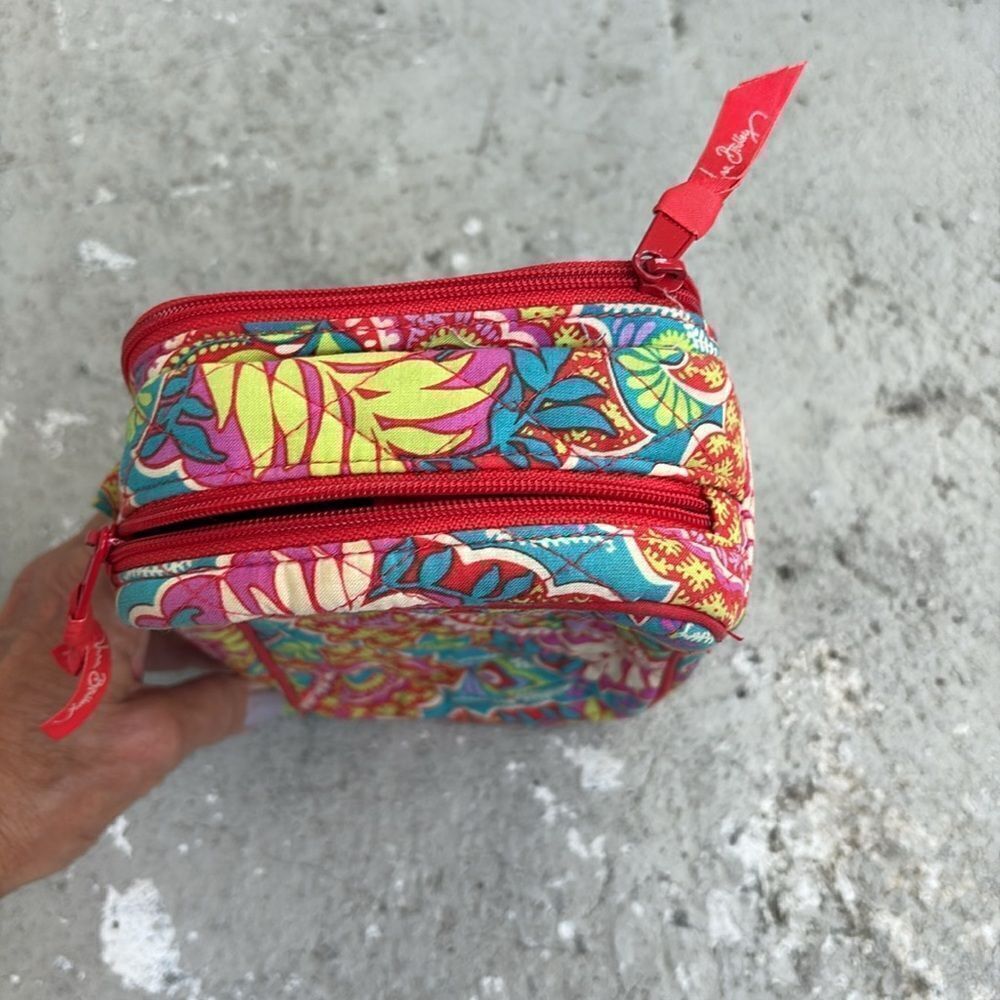 Vera Bradley travel toiletry kit - Picture 6 of 11